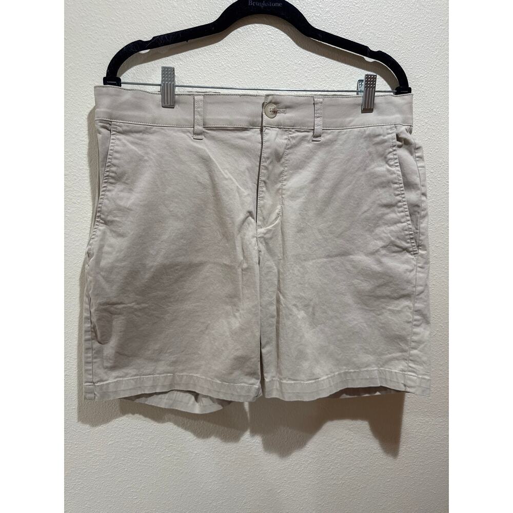 The normal brand men’s Saint Louis shorts khaki size 33